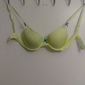 Victoria Secret bra 32D